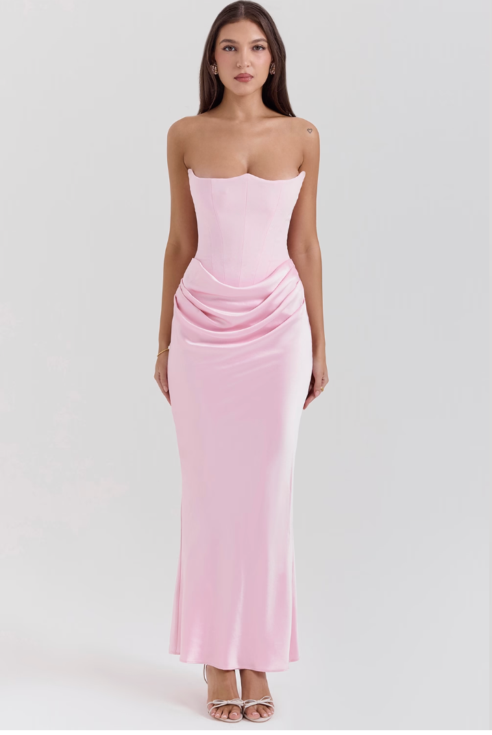 Classic Vintage & Enduringly Stylish Dress