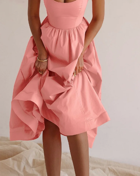 Sophisticated Dress with a Clean Classic Look