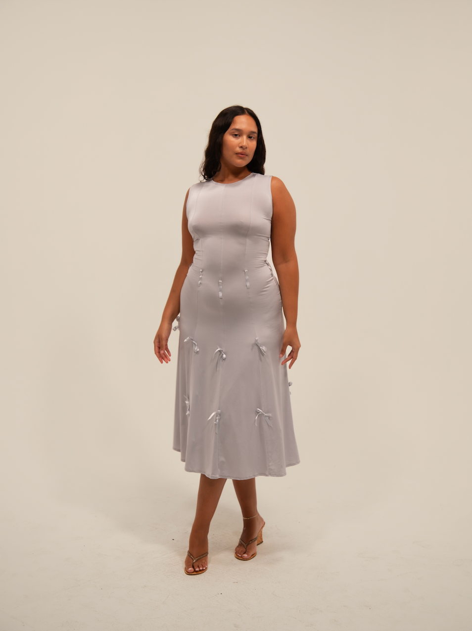 Well Tailored Dress with a Graceful Silhouette