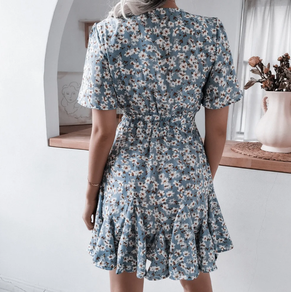 Polished Dress with an Effortless Classic Look