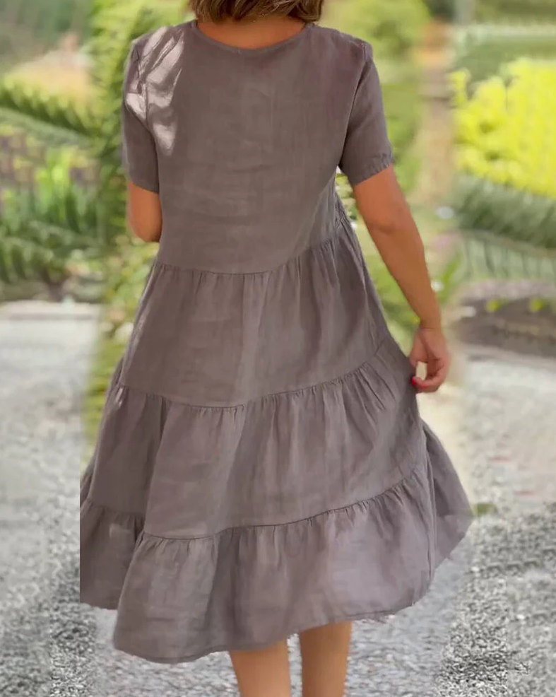 Beautifully Crafted Dress in a Classic Style