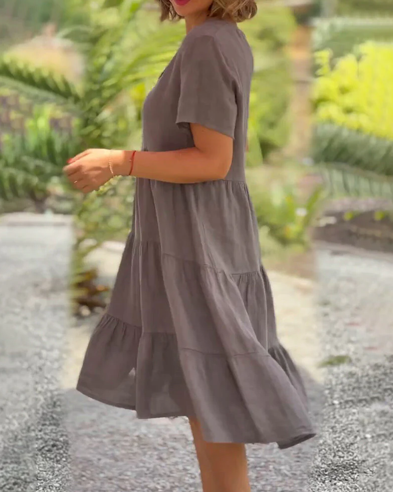 Beautifully Crafted Dress in a Classic Style