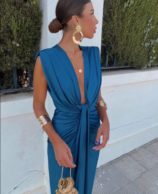 Elegantly Styled Dress for Everyday Wear