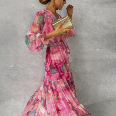 Beautifully Crafted Dress in a Classic Style