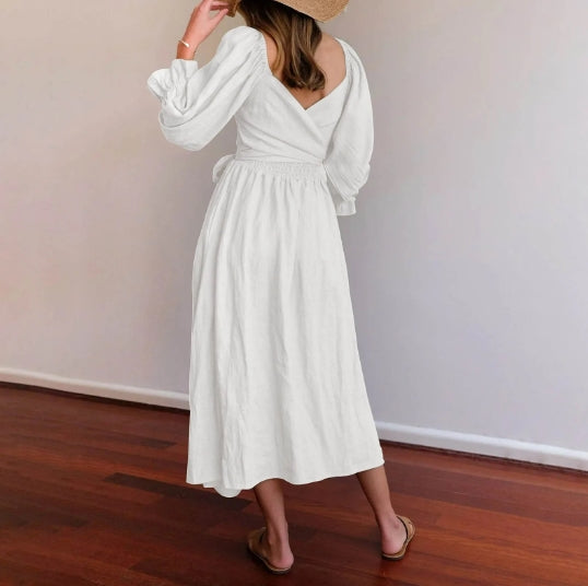 Beautifully Finished Dress in a Timeless Design