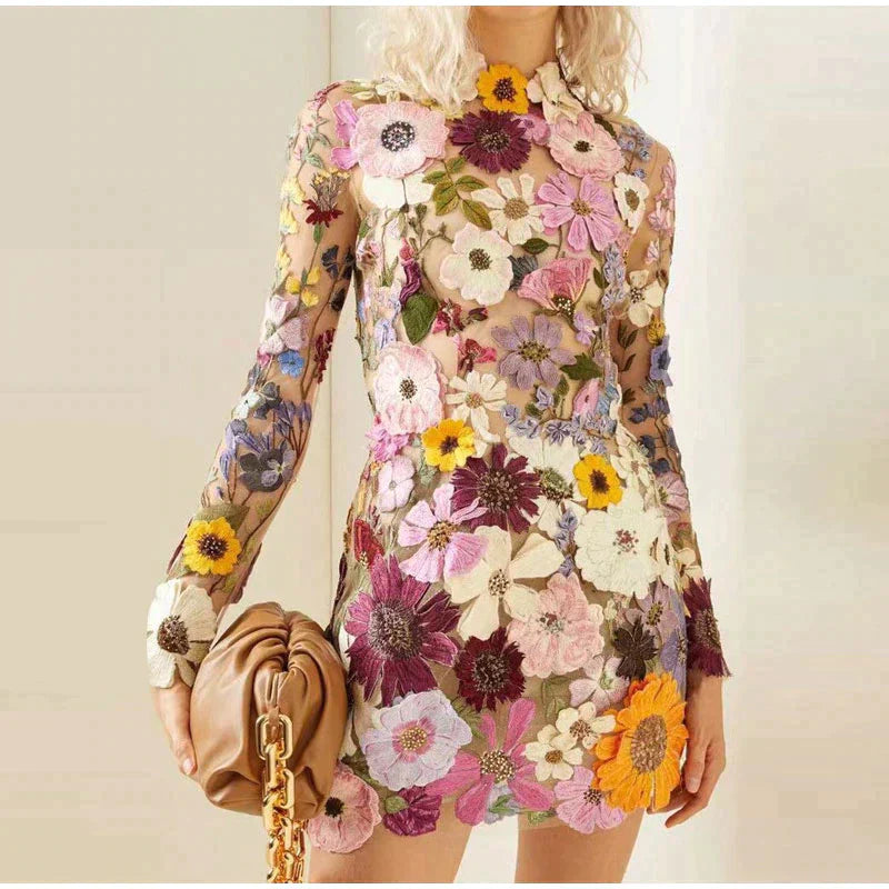 Beautifully Finished Dress in a Timeless Design