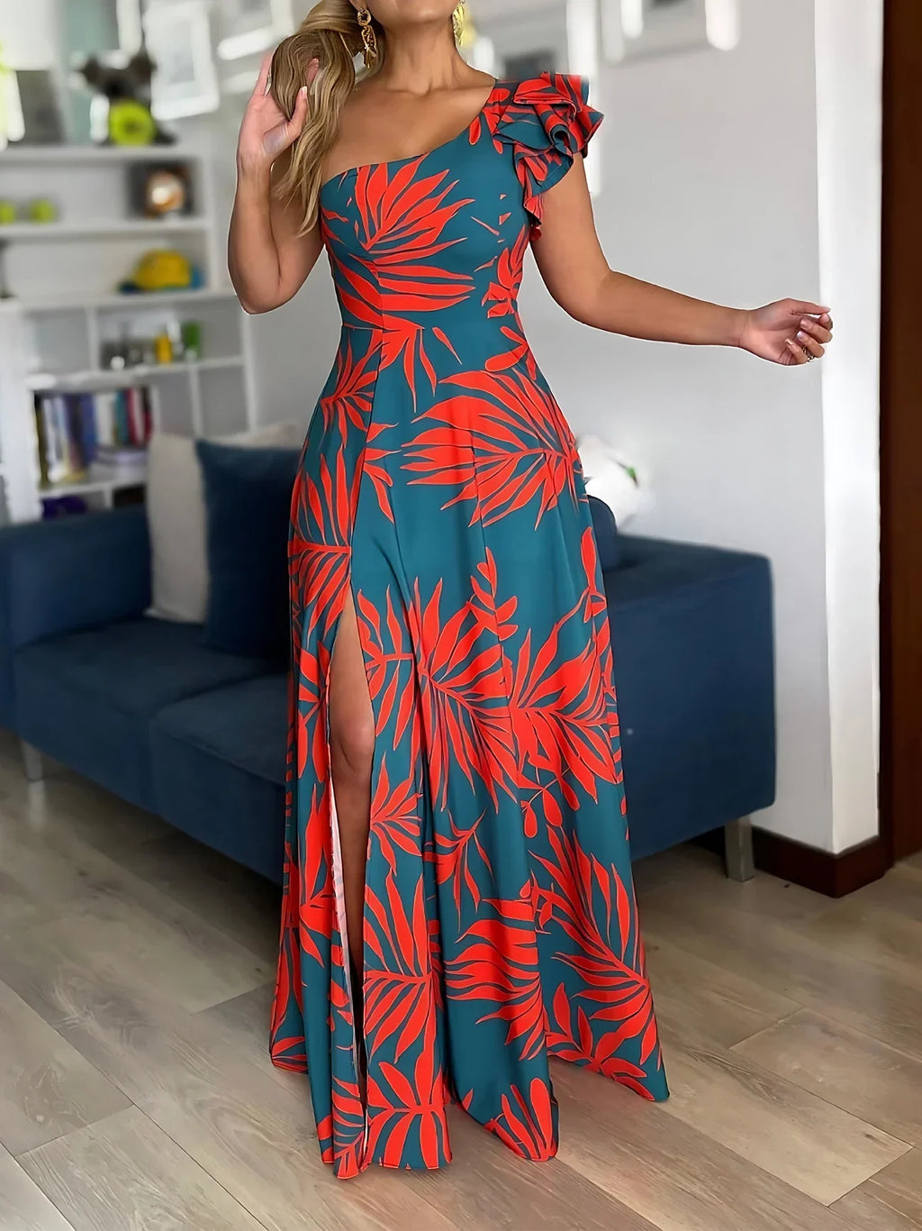 Effortlessly Elegant Dress with a Timeless Design