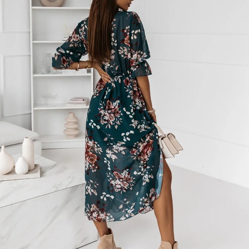 Sophisticated Dress with a Clean Classic Look