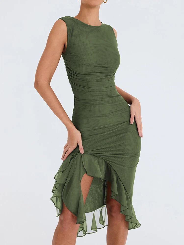 A Vintage Style Dress with Delicate Timeless Details
