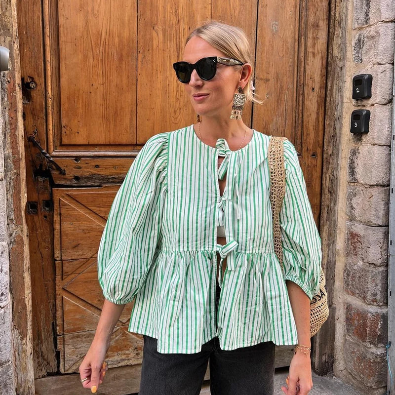Classic Vintage Blouse with a Flattering Fit