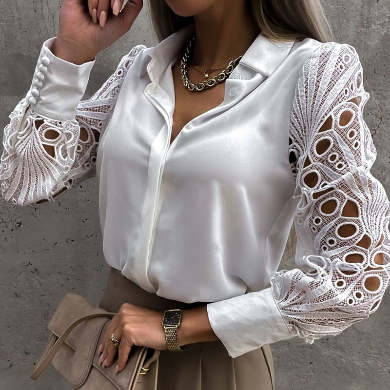 Well Tailored Blouse with a Graceful Silhouette