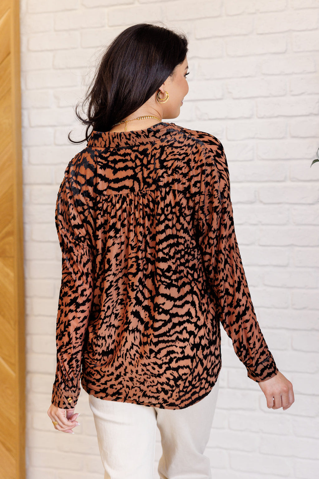 Classic Vintage & Enduringly Stylish Blouse