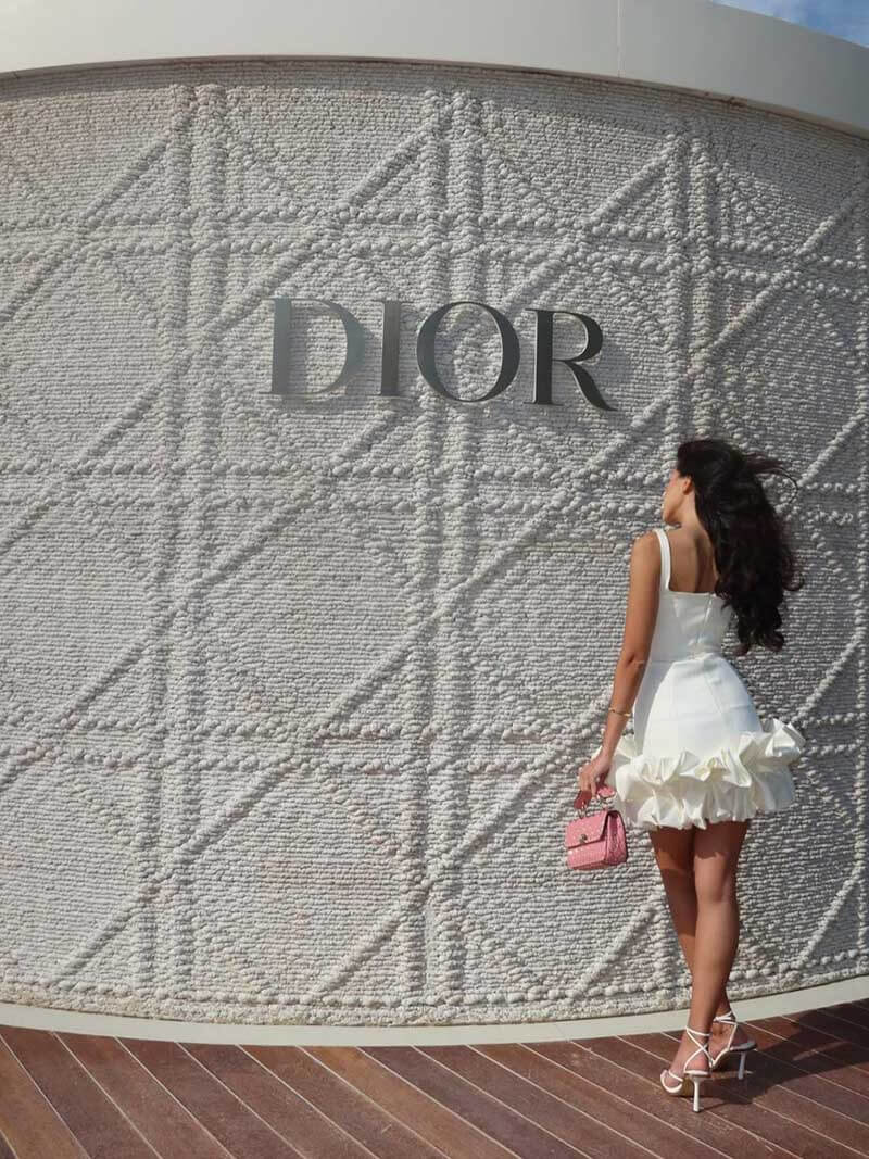 Sophisticated Dress with a Clean Classic Look