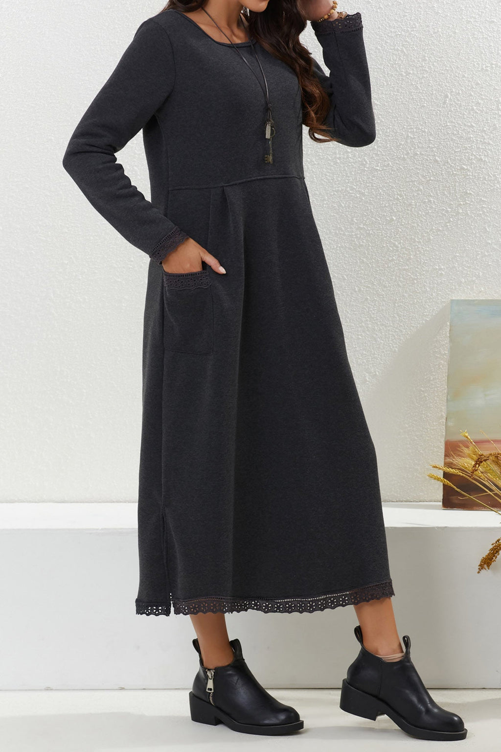 Beautifully Crafted Dress in a Classic Style