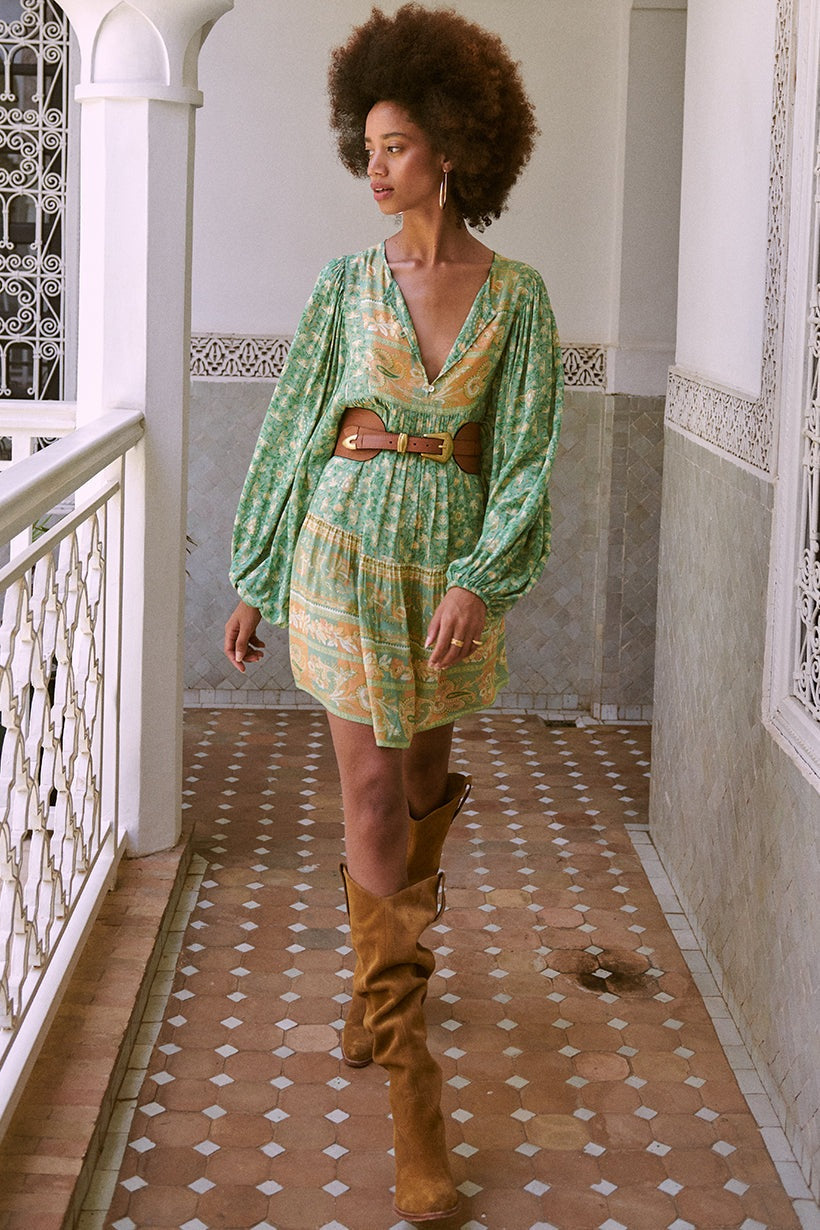 Sophisticated Dress with a Clean Classic Look