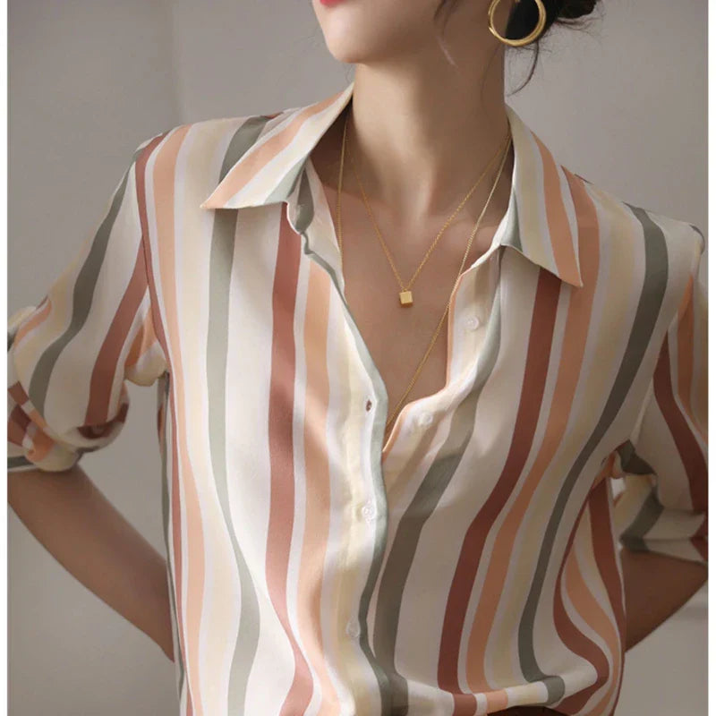 Well Tailored Shirt with a Graceful Silhouette