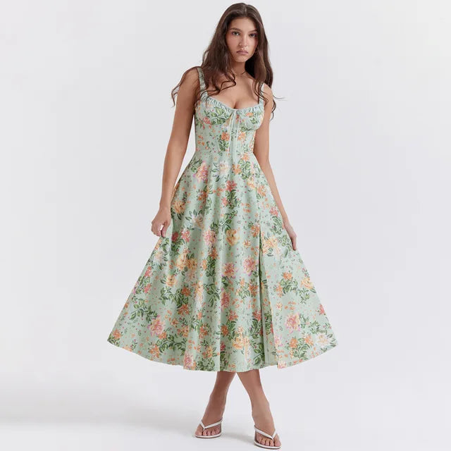 Classic Vintage & Enduringly Stylish Dress