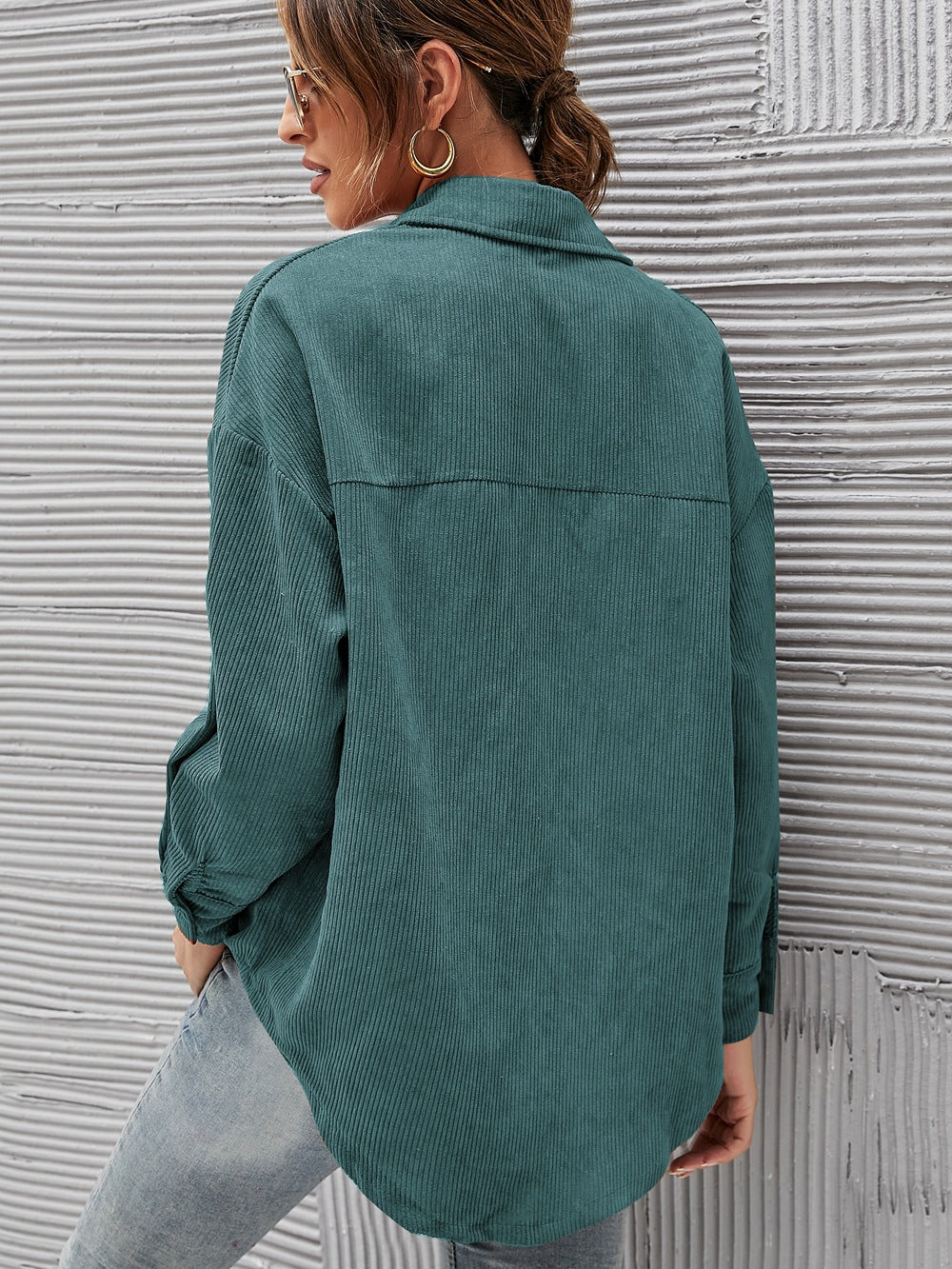 Sophisticated Blouse with a Clean Classic Look