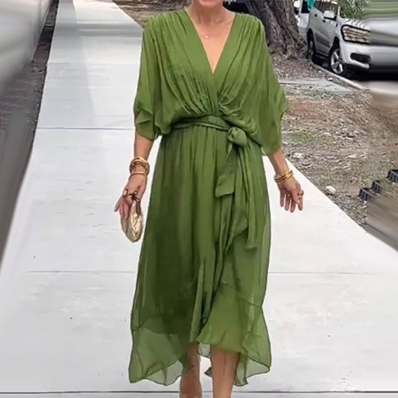 Sophisticated Dress with a Clean Classic Look