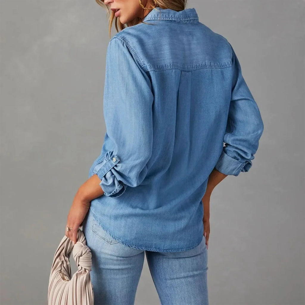 Classic Vintage Shirt with a Flattering Fit