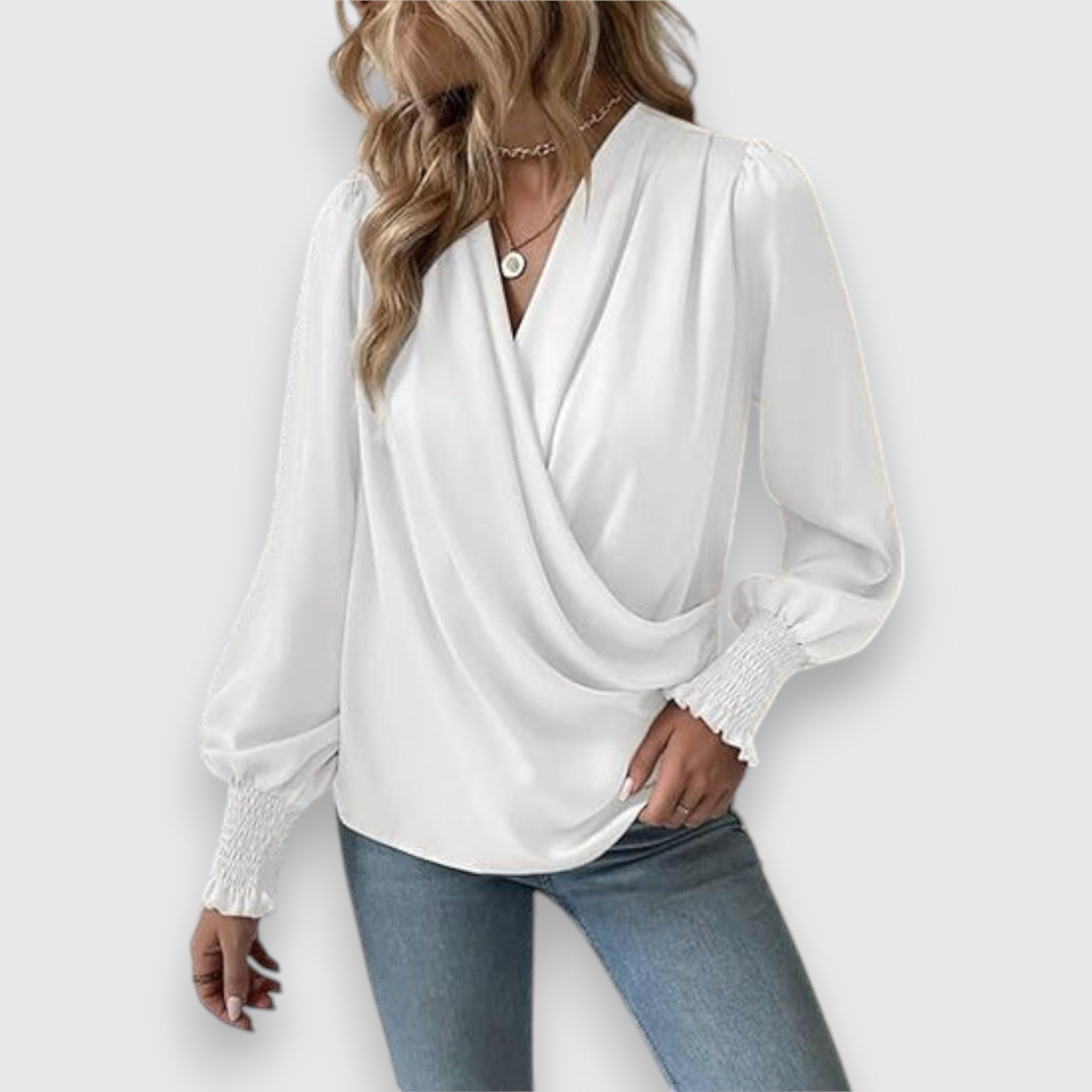 Sophisticated Blouse with a Clean Classic Look