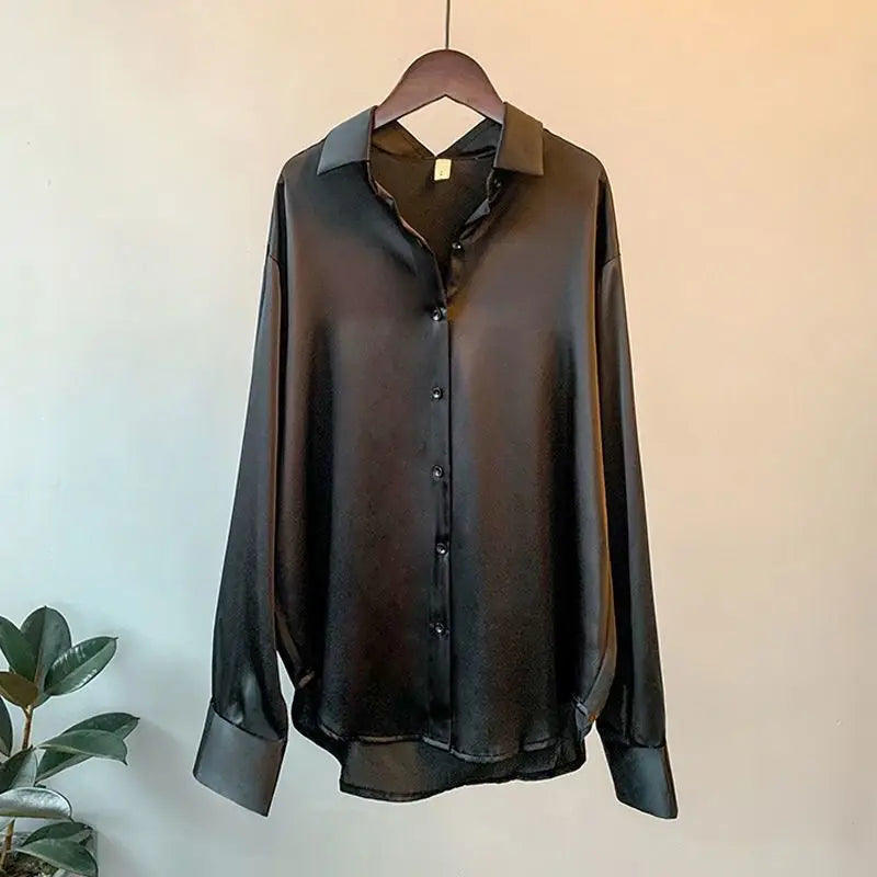 Classic Vintage & Enduringly Stylish Blouse