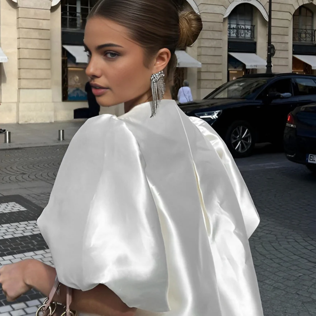 Elegantly Styled Blouse for Everyday Wear