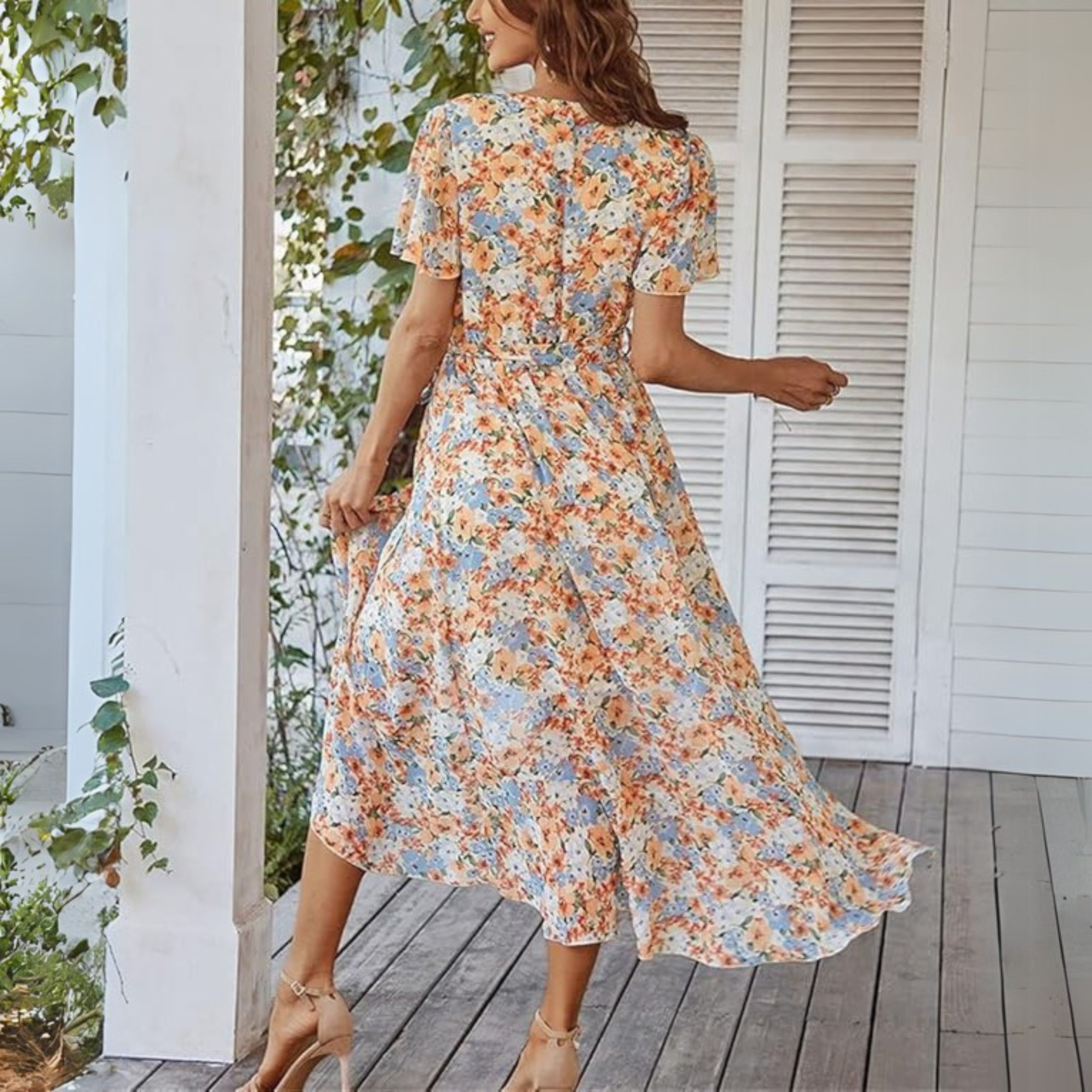Classic Vintage & Enduringly Stylish Dress