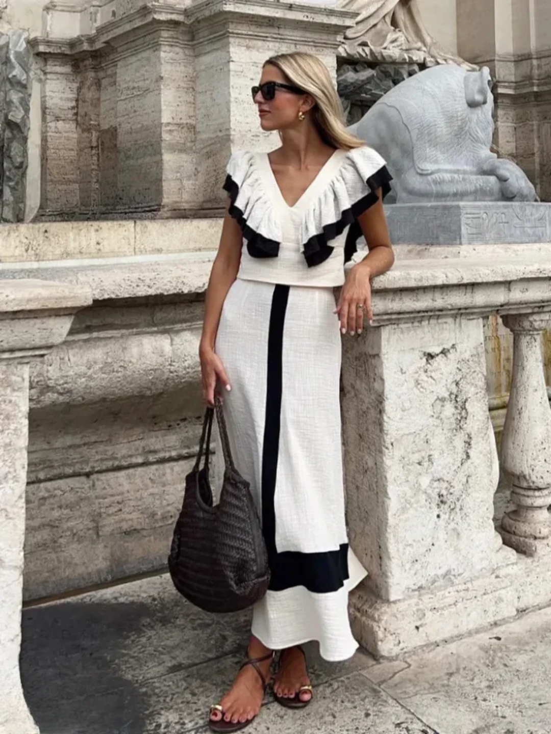 Classic Vintage & Enduringly Stylish Dress