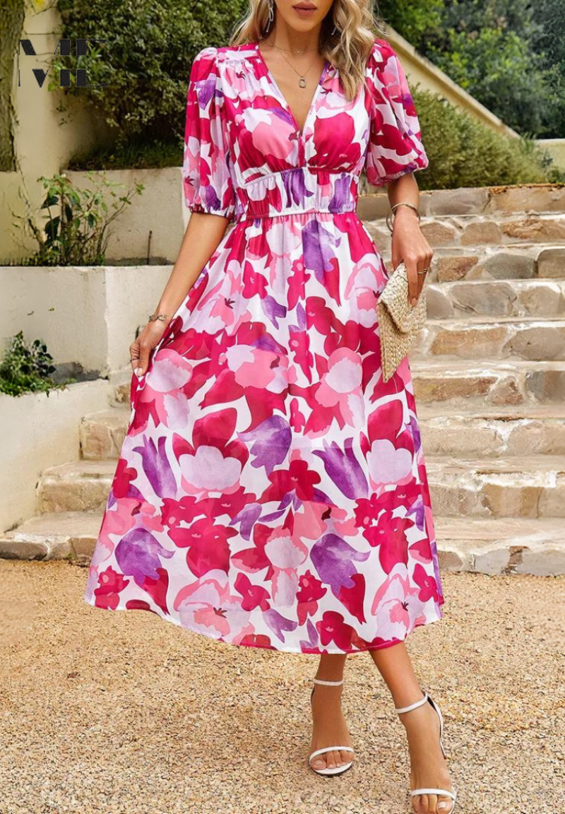 Well Tailored Dress with a Graceful Silhouette