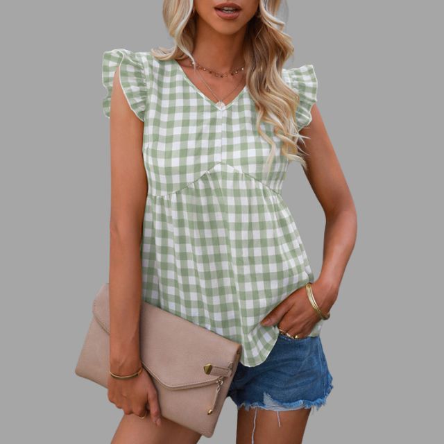 Classic Vintage Blouse with a Flattering Fit
