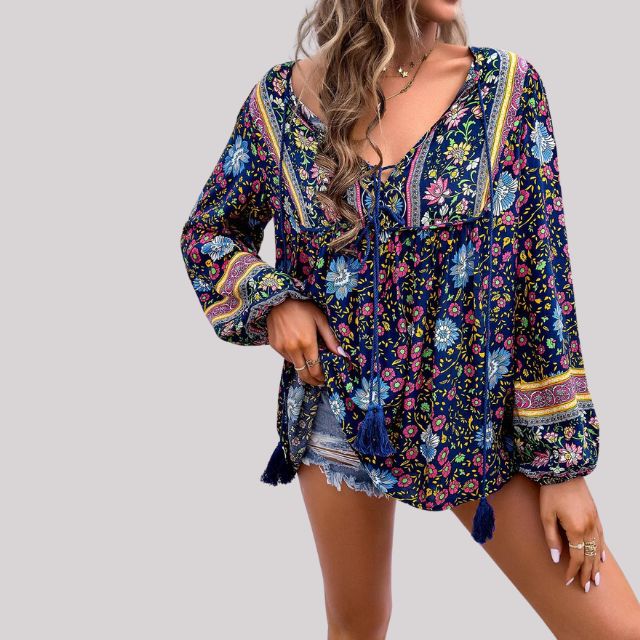 Sophisticated Blouse with a Clean Classic Look