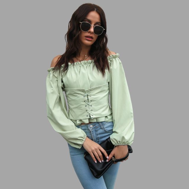 Sophisticated Blouse with a Clean Classic Look