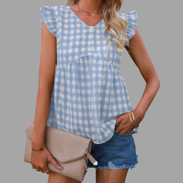 Classic Vintage Blouse with a Flattering Fit