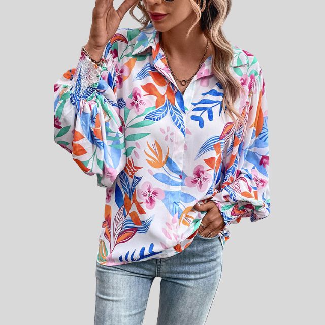 Classic Vintage Blouse with a Flattering Fit