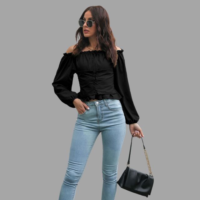 Sophisticated Blouse with a Clean Classic Look