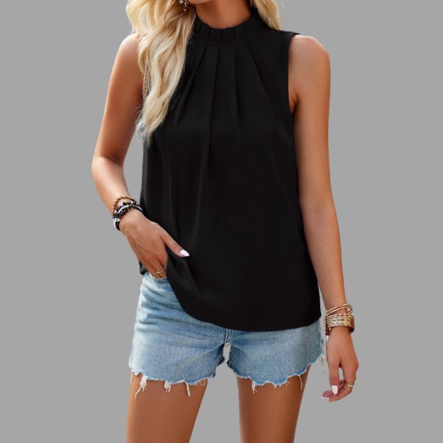 Well Tailored Blouse with a Graceful Silhouette