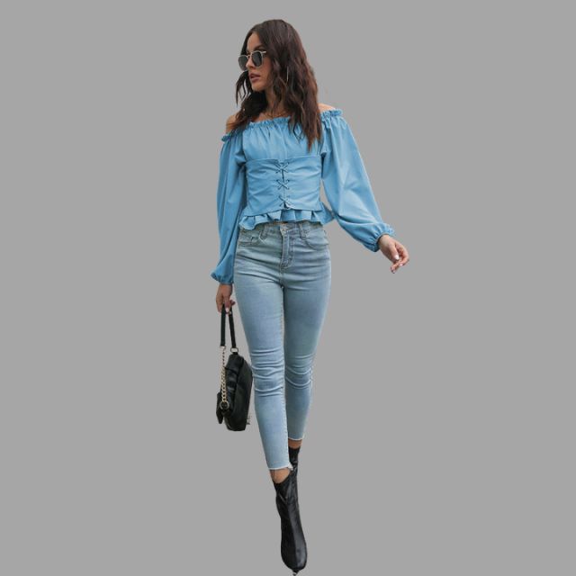 Sophisticated Blouse with a Clean Classic Look
