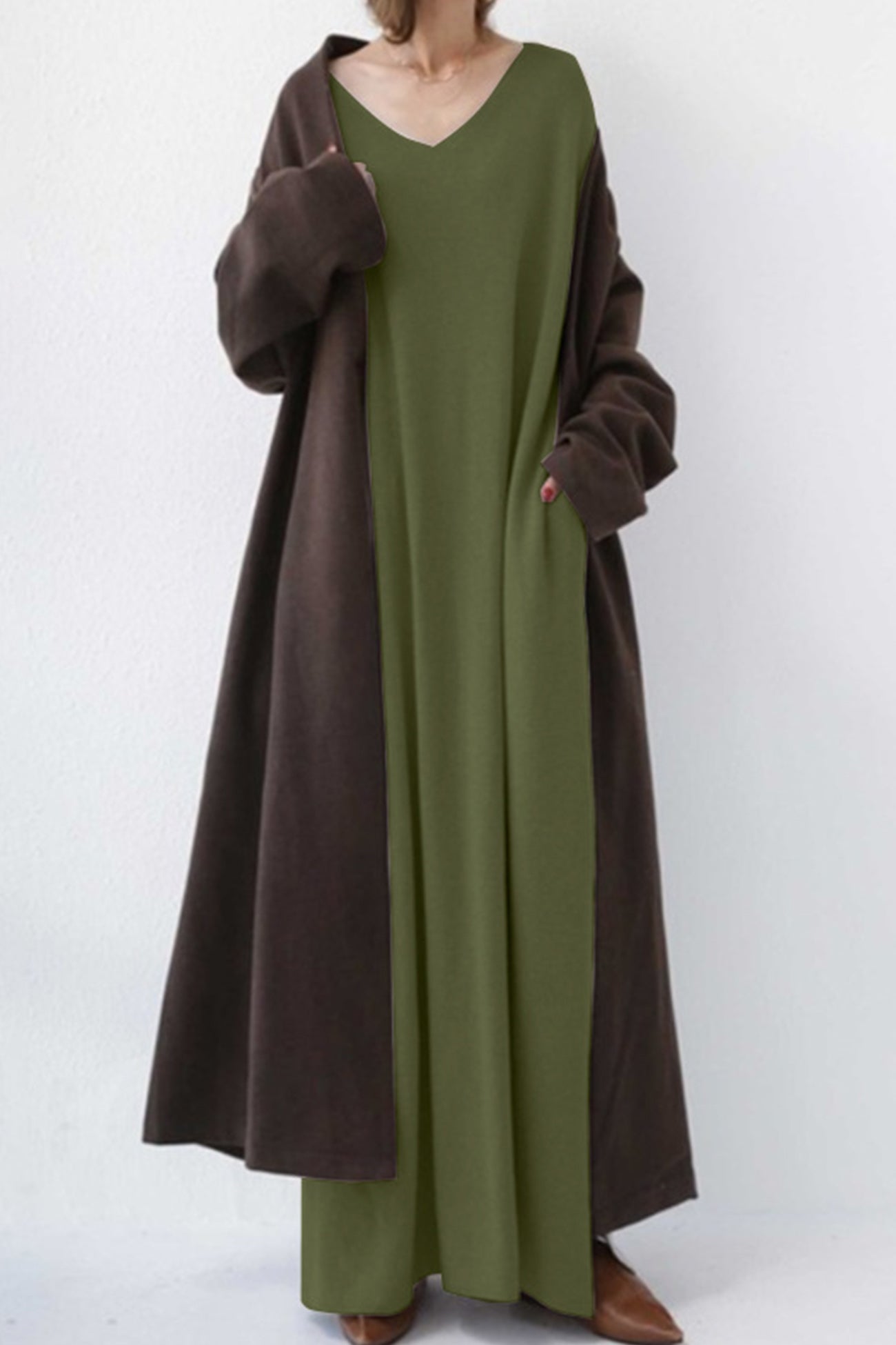 Gracefully Styled Dress for Any Occasion