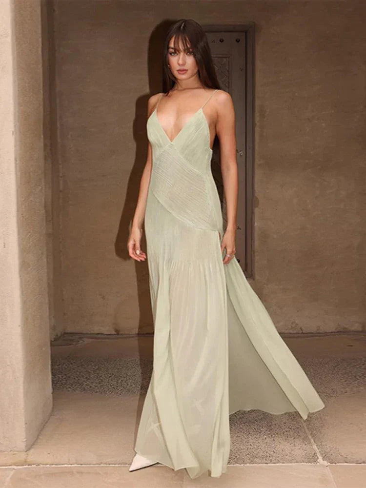 Sophisticated Dress with a Clean Classic Look