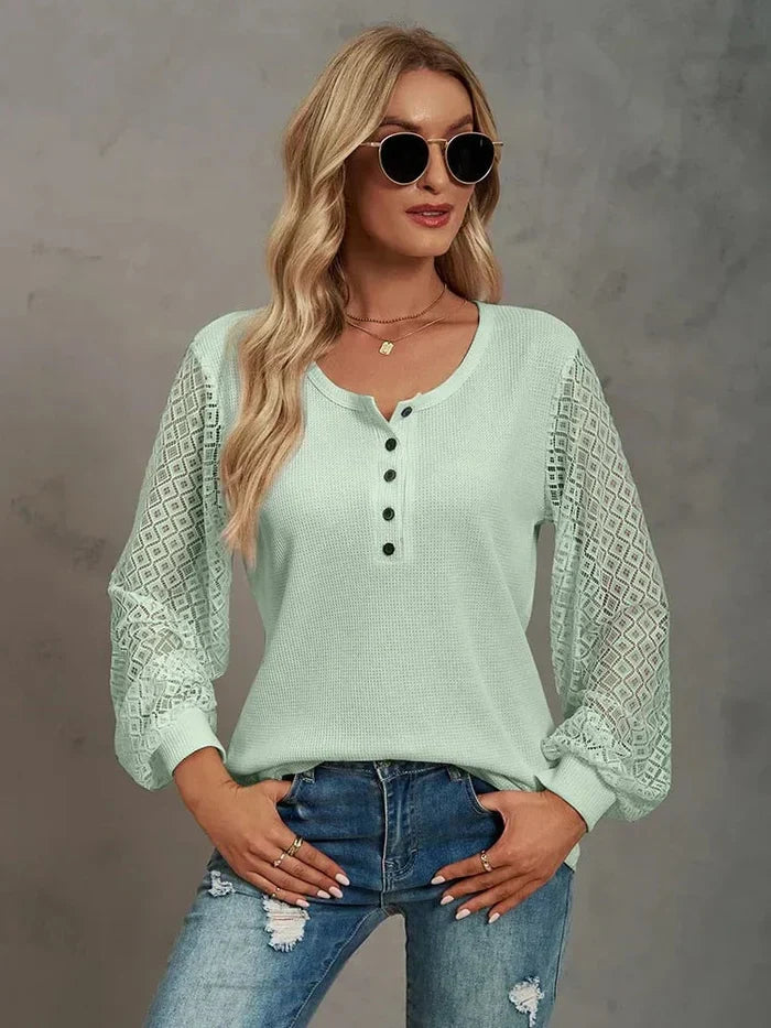 Classic Vintage Blouse with a Flattering Fit
