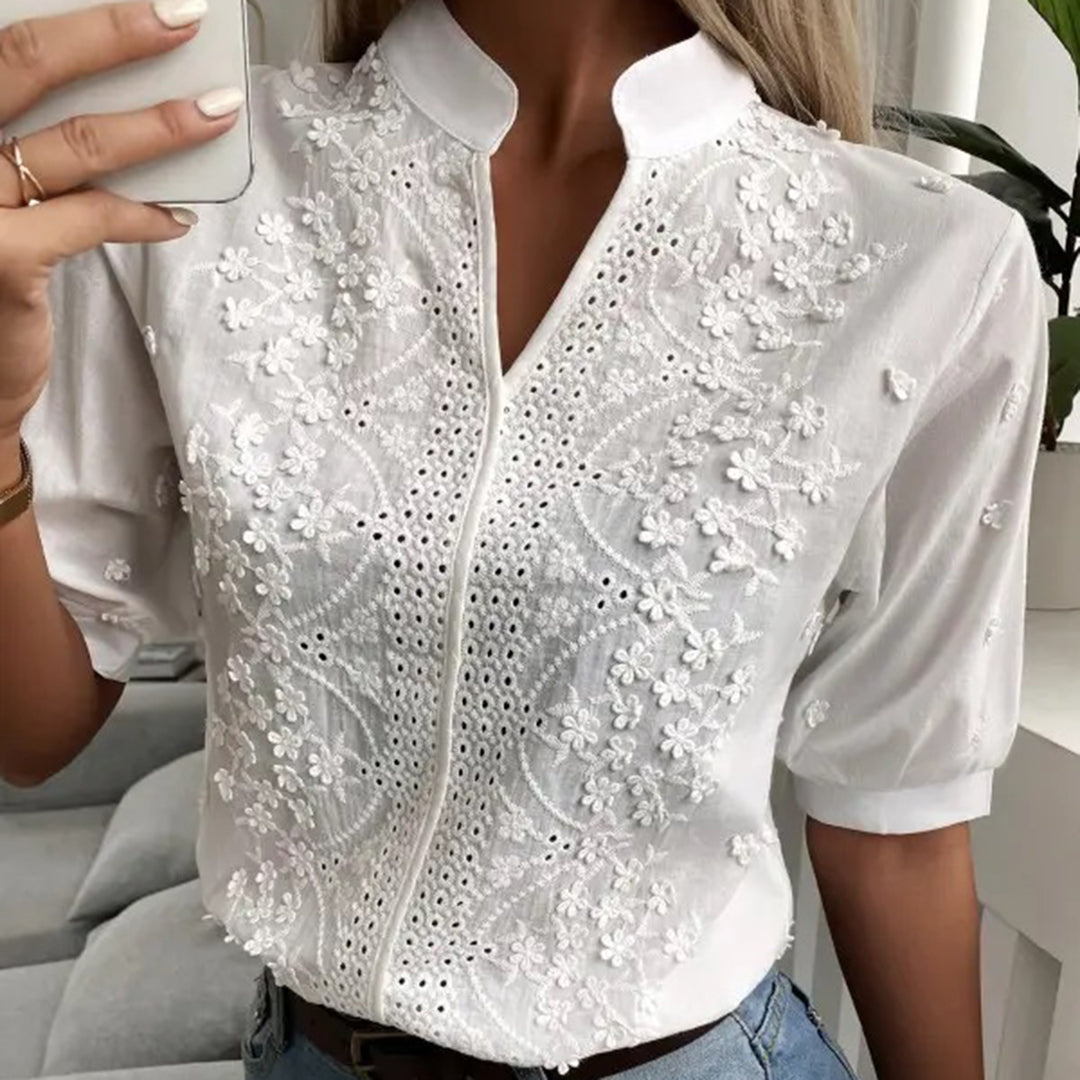 Beautifully Crafted Blouse in a Classic Style