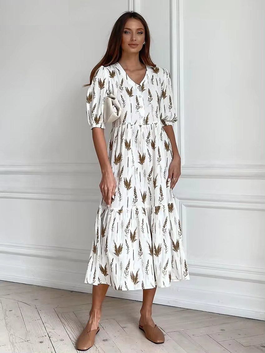 Polished Dress with an Effortless Classic Look