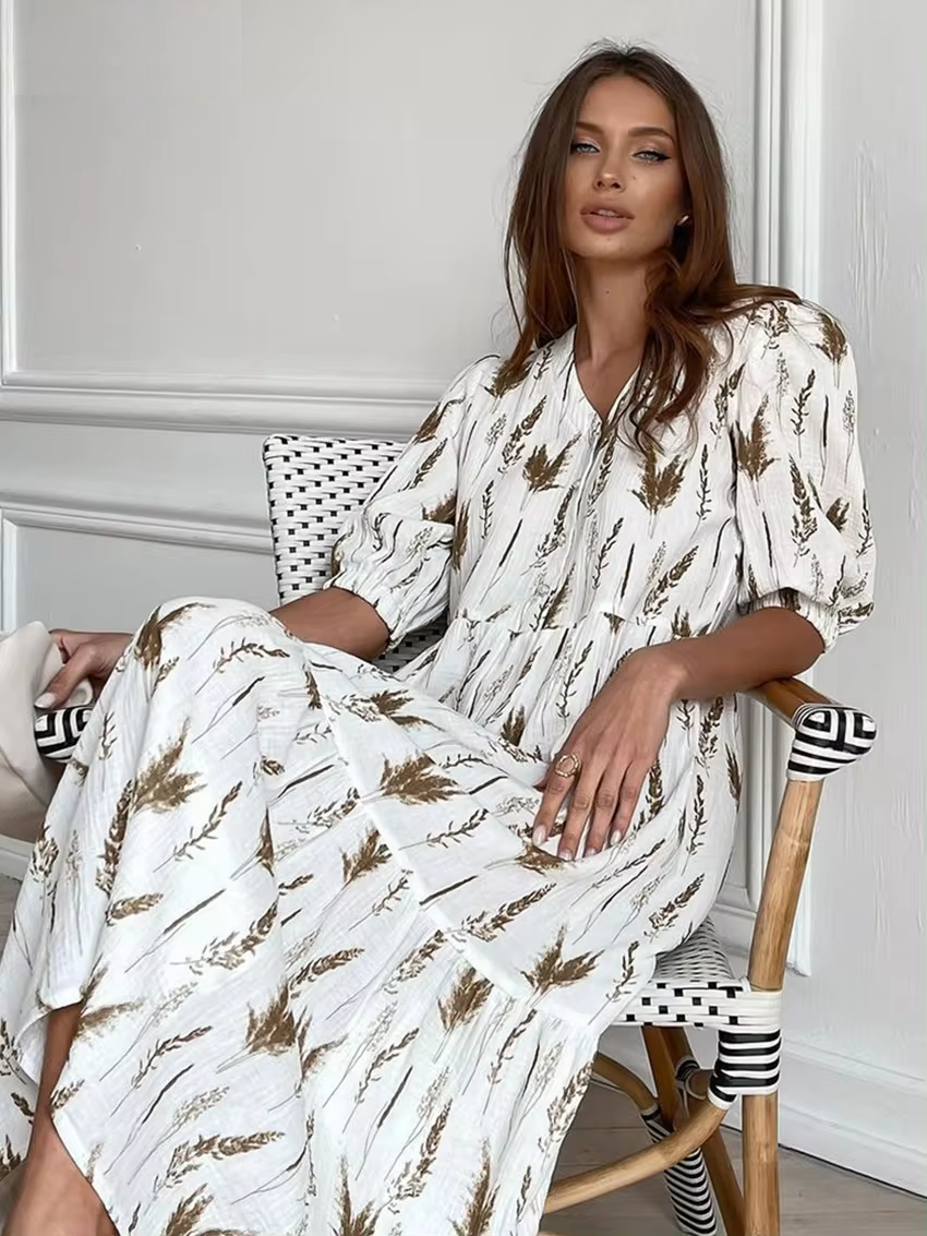 Polished Dress with an Effortless Classic Look