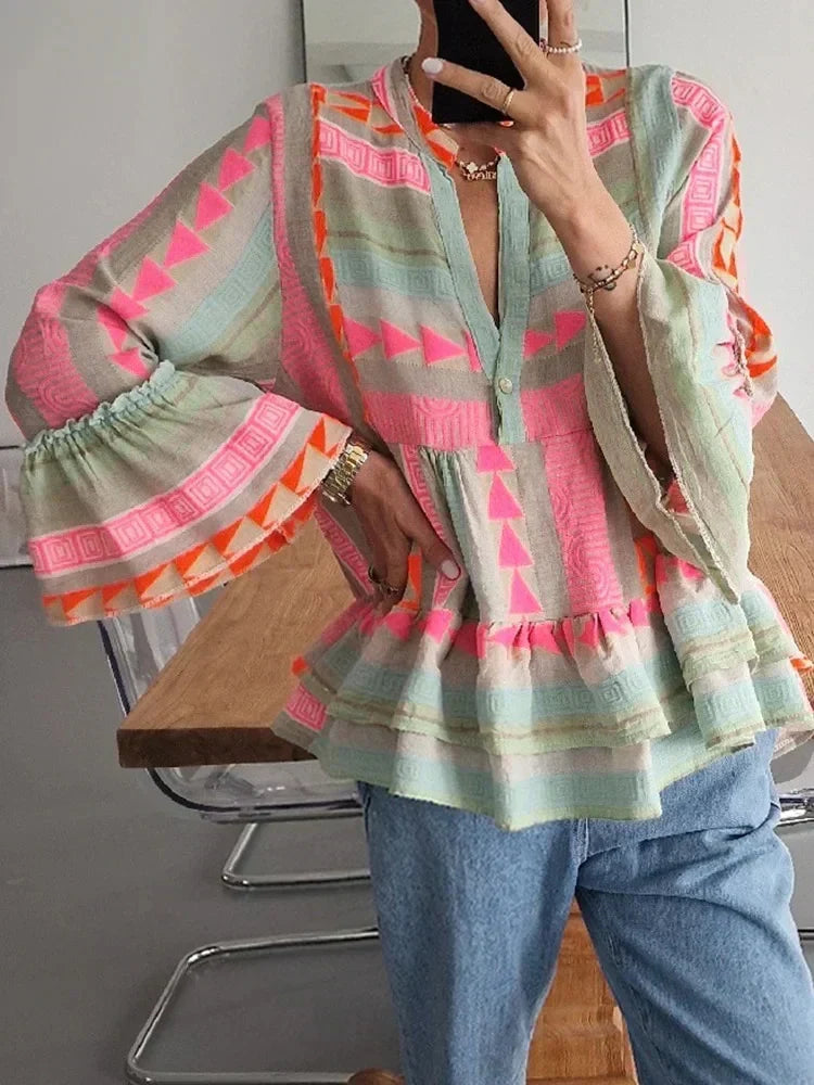Classic Vintage Blouse with a Flattering Fit