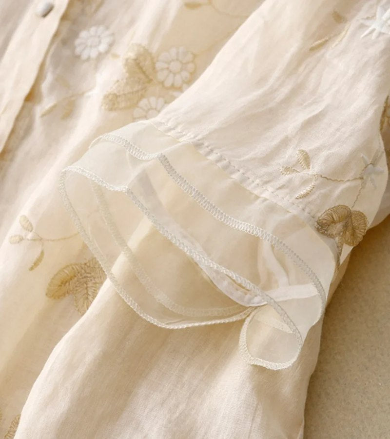 Effortlessly Elegant Shirt with a Timeless Design