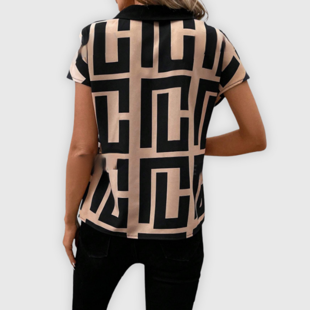 Beautifully Crafted Blouse in a Classic Style