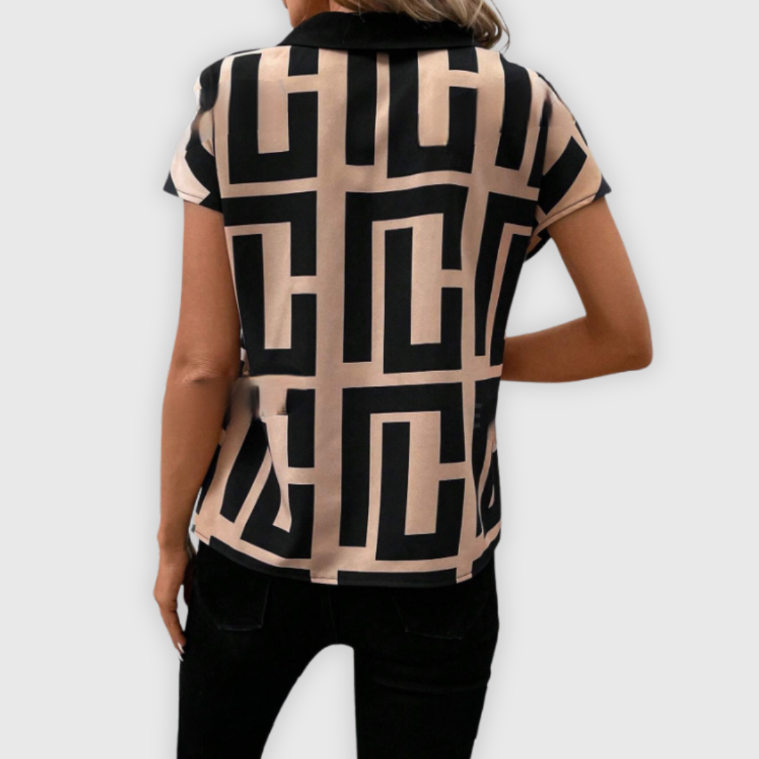 Beautifully Crafted Blouse in a Classic Style
