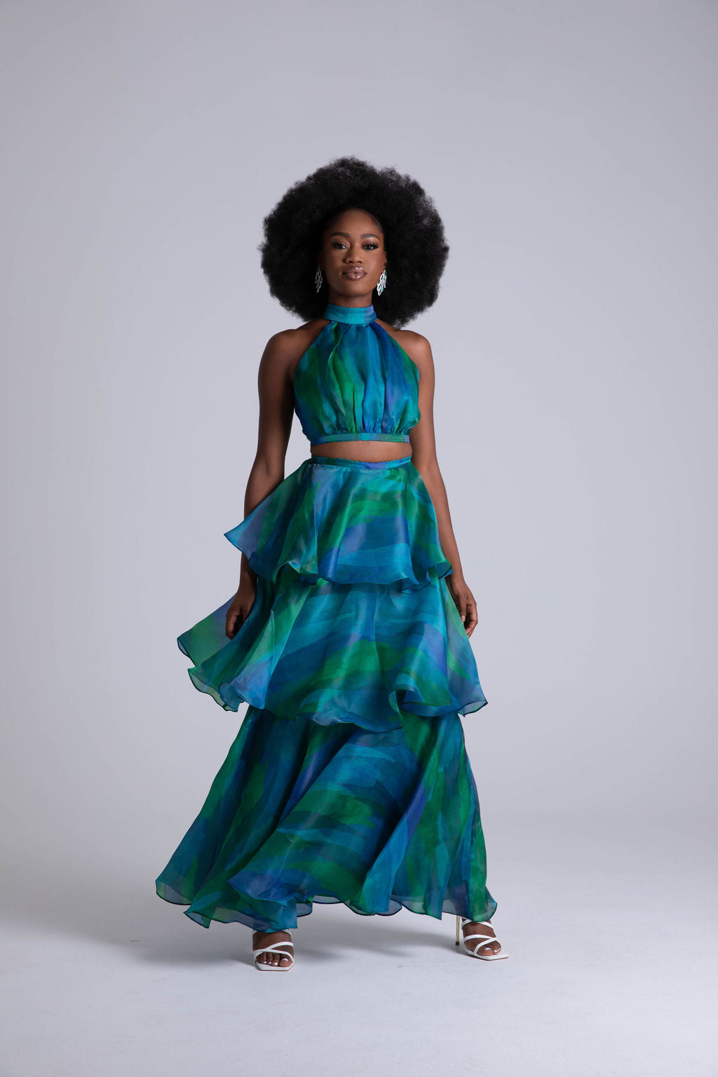 Well Tailored Dress with a Graceful Silhouette