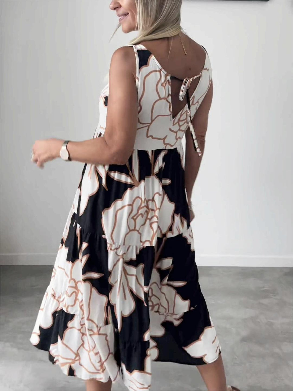Elegantly Styled Dress for Everyday Wear